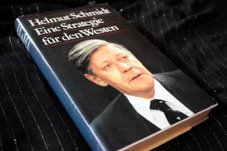 Eine Strategie für den Westen - Helmut Schmidt
