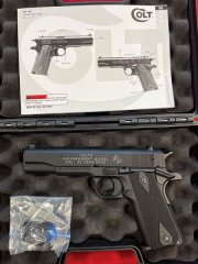 Umarex Colt 1911 Government - .22lr - Halbautomatische Pistole | Koffer & Zub.