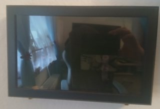 Präsentationsvitrine für eine Pistole zum befestigen an der Wand oder zum aufstellen