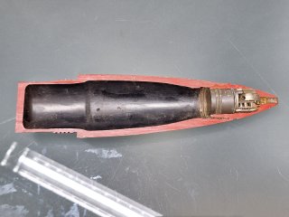 Schnittmodell Sprenggranate DM 11 mit Zünder
