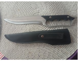 Jagdmesser mit Handschutz