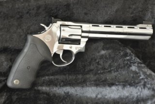 Taurus CUS-689 Stainless Steel, .357 Magnum