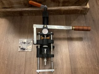 Saeco Lube - Sizer - Geschoss Fettpresse und Kalibrierpresse