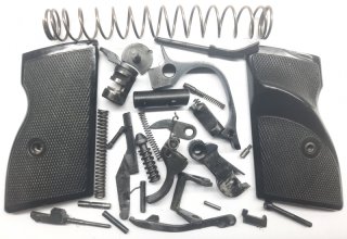Konvolut Ersatzteile Kleinteile für Pistole FEG HEGE AP66 7,65 Browning Teile Freie Teilesatz