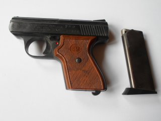 alte Schreckschuss Pistole SM Rhöner Modell 15 Cal. 8mm Platz/Gas defekt Sammlerstück