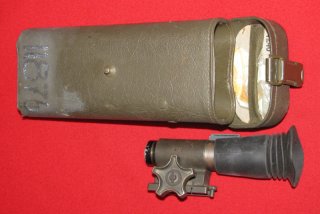 ZF / Zielfernrohr, eine Zieloptik von HENSOLDT für die Panzerfaust 44