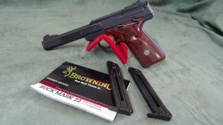 Browning Buck Mark Plus,.22lr