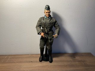 Landser 1/6 top , MP40 , Stiehlhandgranate …Wehrmacht …