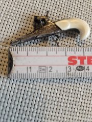 Antike Miniatur-Taschenpistole 19. Jhdt. (nur 4,5 cm!)