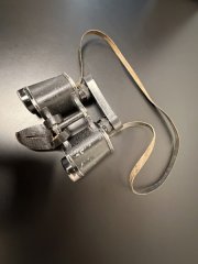 Altes Dienstglas-Fernglas-6x30-WW2