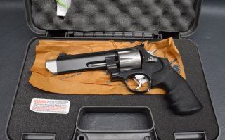 Smith & Wesson PC, 627 V-Komp, Kaliber 357 Magnum, Neuware
