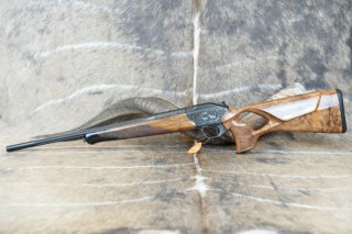 Repetierbüchse Blaser R8 Grand Luxe, Kammer goldfarben, kurzer Lauf, kanneliert WAFFEN FLÜHR ANSBACH