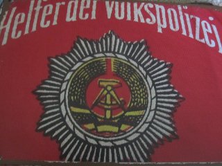 Helfer der Volkspolizei auf Blech 20x30 cm