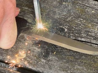 Light My Fire SWEDISH FireKnife BIO 2in1 Cocoshell | Outdoor Messer 12C27 Stahl inkl. Feuerstarter !