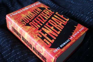SOLDATEN OFFIZIERE GENERALE - Die Tragödie des Soldaten Eine Trilogie