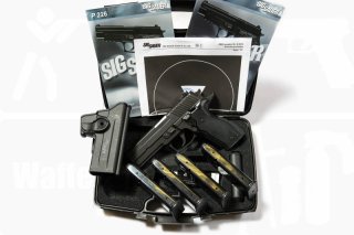SIG Sauer P226 LDC II 9mm Luger inkl. 4 Magazinen & Holster