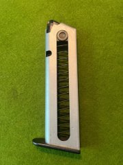 SELTENES MAGAZIN 7,65 PARA UND 9MM FÜR SPORTPISTOLEN BENELLI MOD. 80