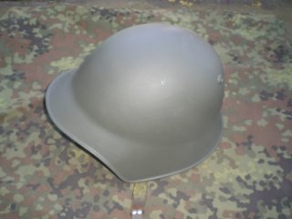 schweizerischer Stahlhelm M18 1 .Weltkrieg?