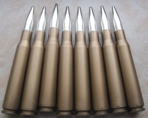 -10 %Kugelschreiber in Patronenform - Plastik etwa wie 12,7 BMG Cal. 50