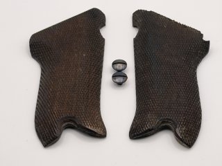 Original P08 Luger Griffschalen 2. Weltkrieg WaA-Stempel evtl. WaA659 + Schrauben - WKII/WK2 -SELTEN