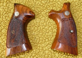 GRIFFSCHALEN SMITH & WESSON – TOP GELEGENHEIT