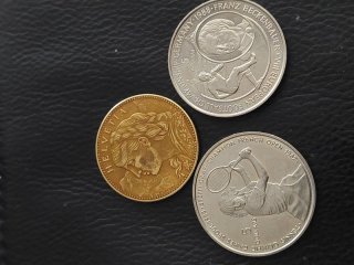 3 Münzen 5 Dollar 100 Franken