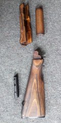 AK 47 Schichtholz Schaft Set. Schichtholzschaft USA