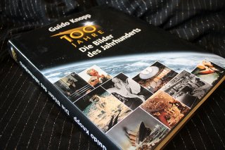100 JAHRE - Die Bilder des Jahrhunderts Guido Knopp Großformatiges sehr schweres Werk