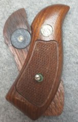 Griffschalen für Revolver S&W Kal. .38spez.
