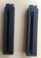 Zwei Magazine für UZI . 22lr je 20 Schuss
