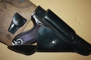 orig. DDR VoPo P08 Luger Pistole im Kal. 9x19 mit Holster -TIP TOP-