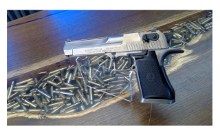 IMI Desert Eagle .44 Magnum mit Holzkoffer