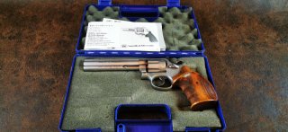 S&W Revolver Mod. 617 Target Champion cal. .22lr