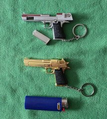Desert Eagle Metall Model 1:3 Gold