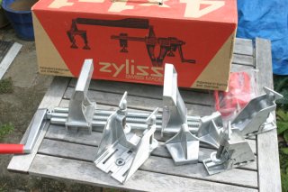 Multiwerkzeug Schraubstock Hobelbank Zwinge ect von Zyliss