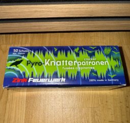 ⁠Zink Pyro-Knatterpatronen 50 Schuss Kal. 15mm – Neu in OVP