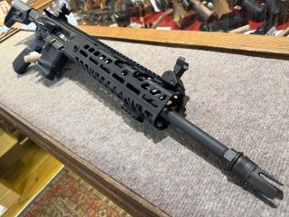 Neuwertige SIG Sauer Halbautomatische Büchse Mod Virtus Kal .223 Rem