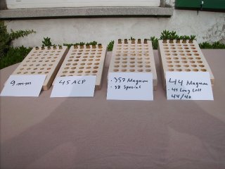 Ladebretter aus Tischlerplatten aus eigener Herstellung