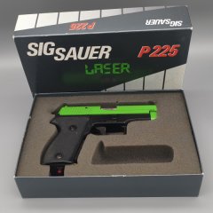 SigSauer P6 FX (P225) LASER Übungspistole "Grünwaffe" der Polizei NRW "CQT" #660