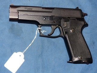 Sig-Sauer P220 cal. 9mm