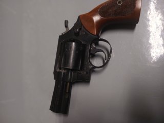 Revolver ME 45 Officer