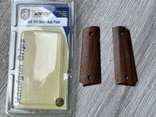 PACHMAYR HOLZGRIFFSCHALEN FÜR COLT 1911 UND DIE MEISTE NACHBAUTEN