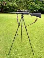 Superleichtes Carbonstativ / Gewehrstativ / Jagdstativ / Dreibeinstativ aus Carbon