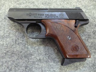 1 Gas-/schreckschusspistole Röhm RG8, Kal. 8mmKnall