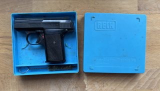 Pistole Reck P6 im cal 8mm Knall