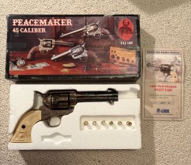 Göde Wyatt Earp Colt Peacemaker – Sammler-Replik – mit Original-Zertifikat