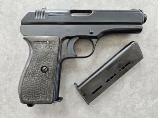 Halbautomatische Pistole Brünner Waffenwerke Pistole Modell 27 im Kaliber 7,65 mm Browning