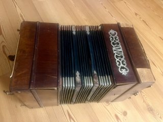 Akkordeon mit Koffer