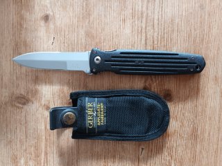 Applegate fairbairn combat folder