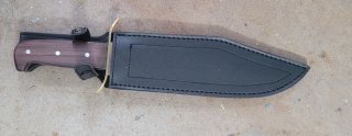 Bowie Messer mit Lederscheide, solide